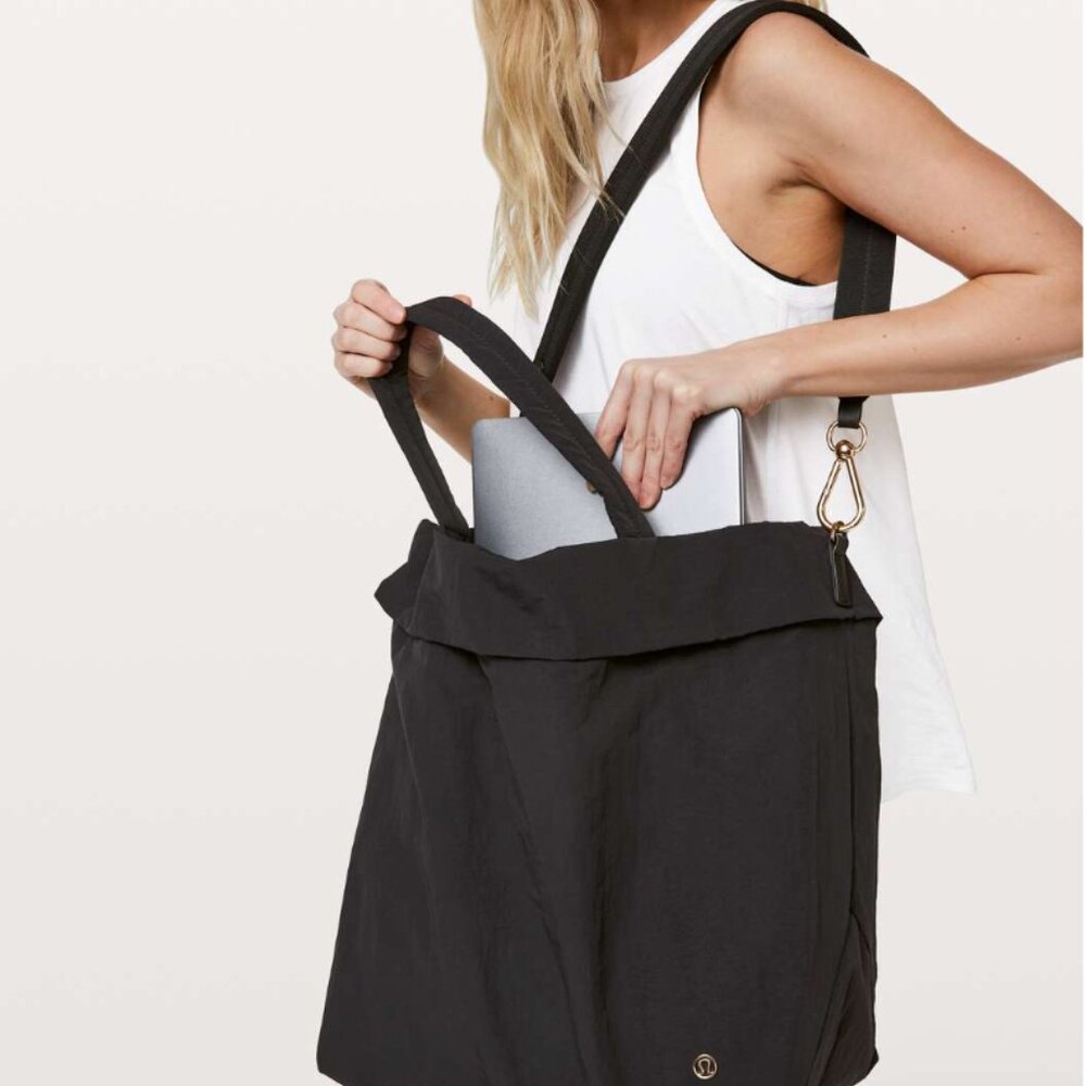 LULULEMON ON MY LEVEL LARGE BAG 30L BLACK